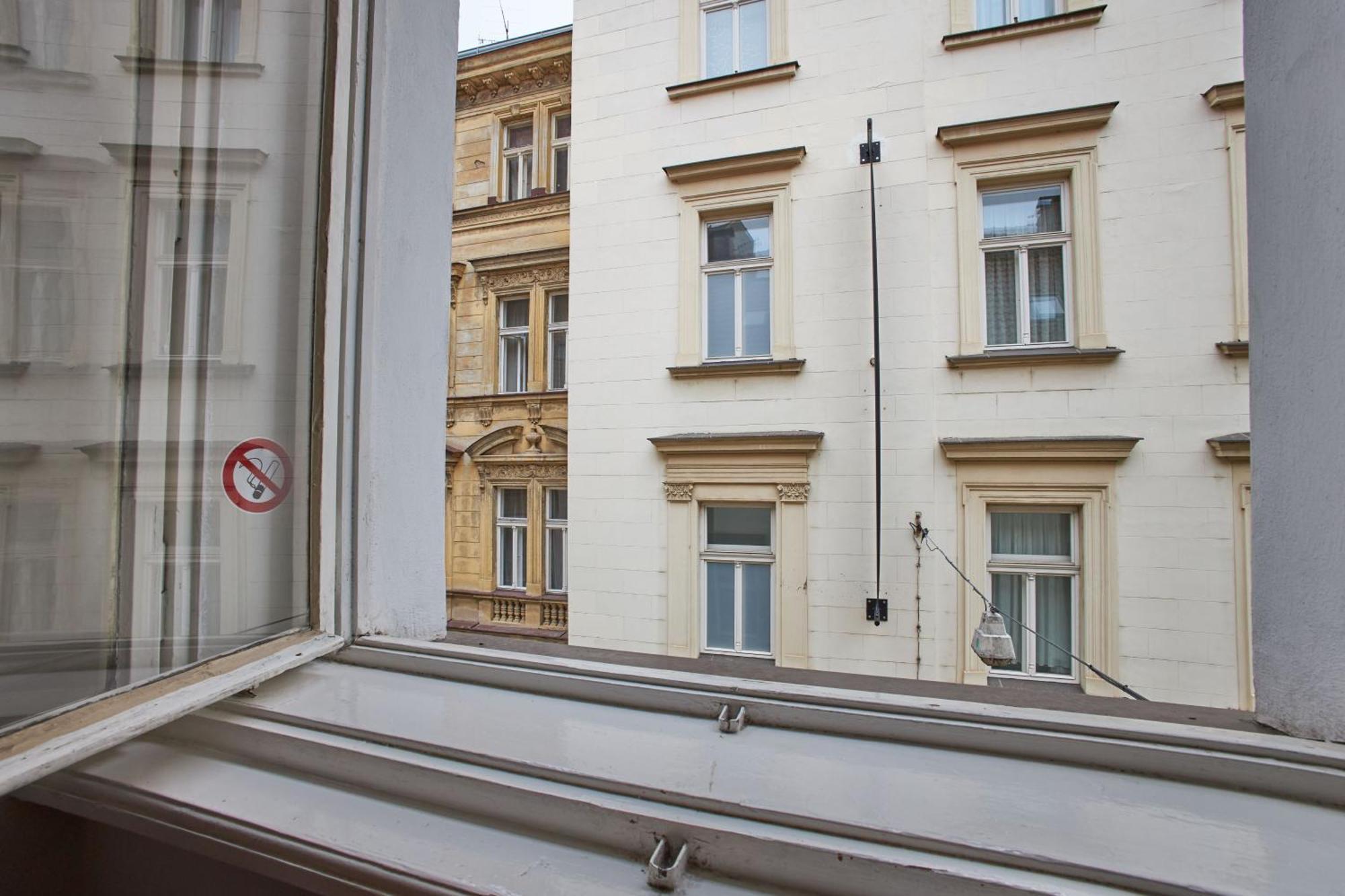 Jeruzalemska - Synagogue Apartments Прага Екстериор снимка